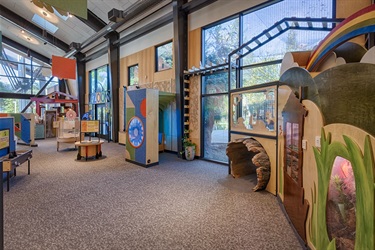 Exhibit-Hall-Photo-3.jpg